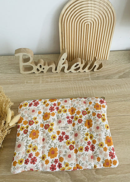 Trousse plate matelassée